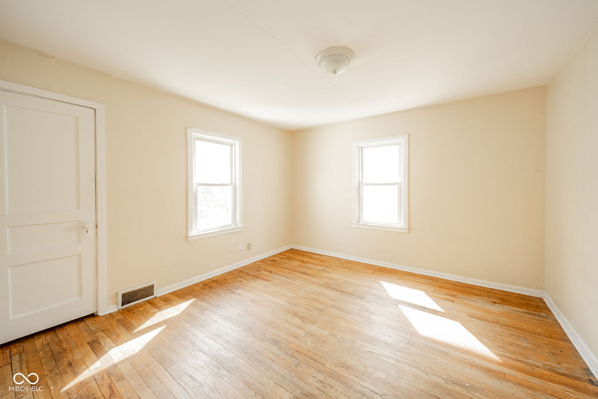 239 W 38th Street