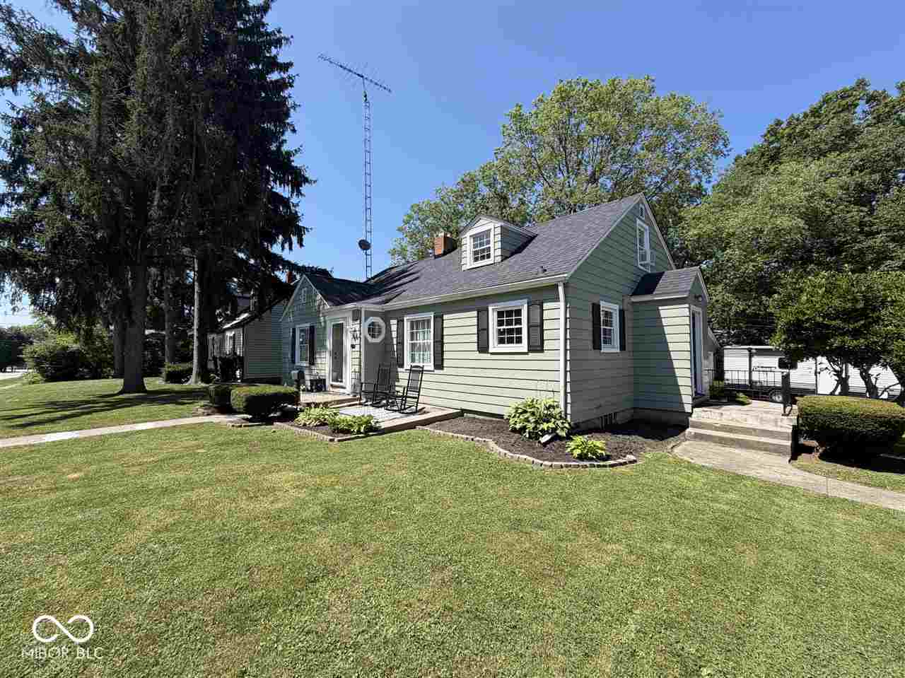 398 N Plum Street