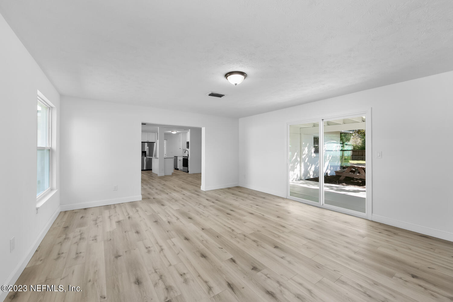 1153 KNOBB HILL Drive