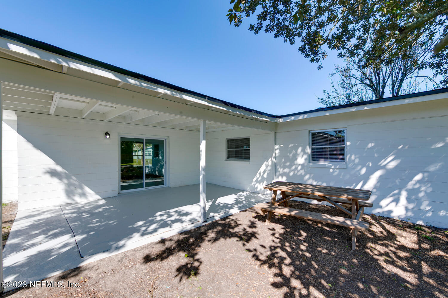 1153 KNOBB HILL Drive