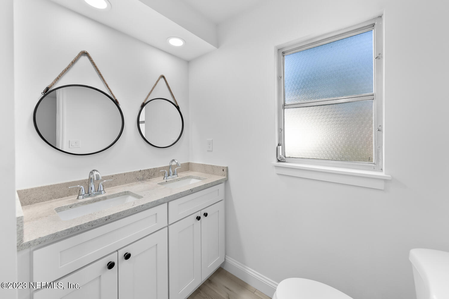 1153 KNOBB HILL Drive