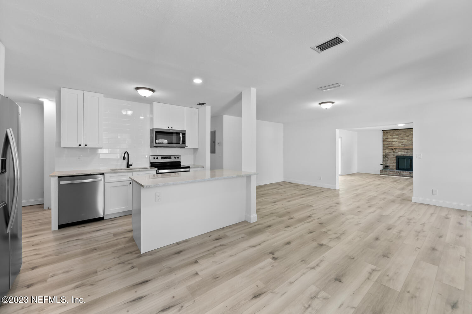 1153 KNOBB HILL Drive