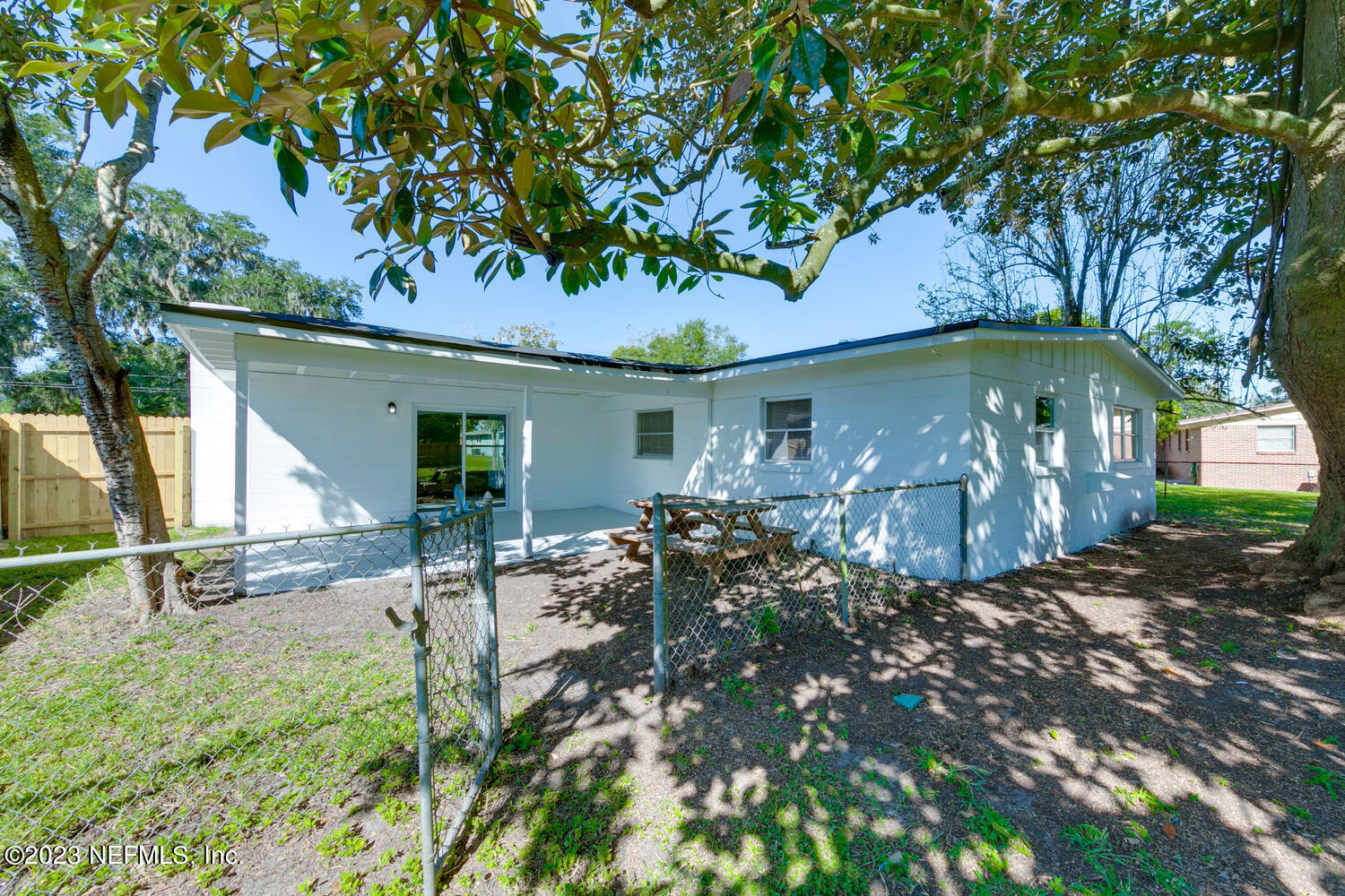 1153 KNOBB HILL Drive