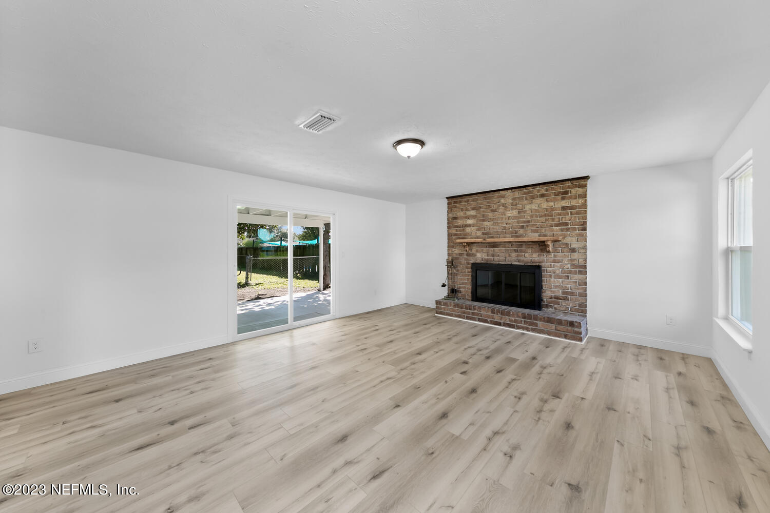 1153 KNOBB HILL Drive