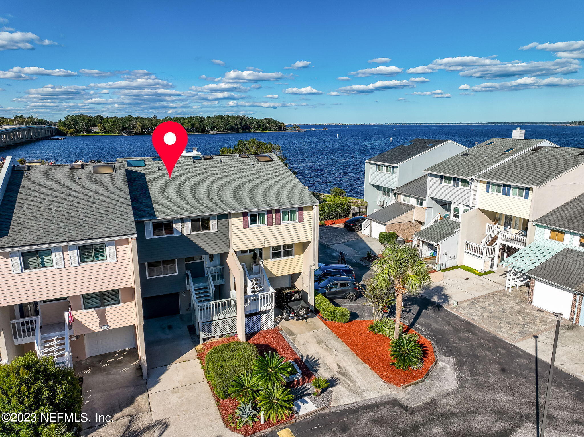 328 SCENIC POINT Lane