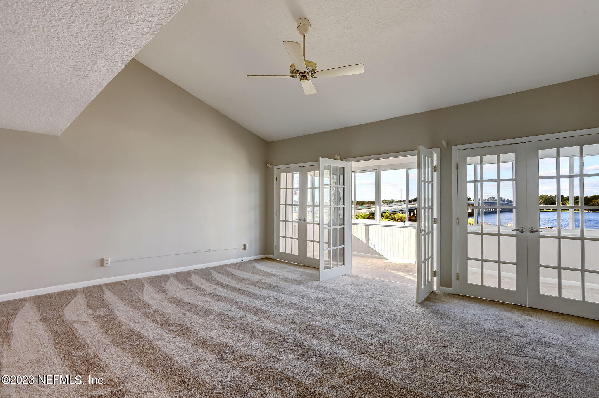 328 SCENIC POINT Lane