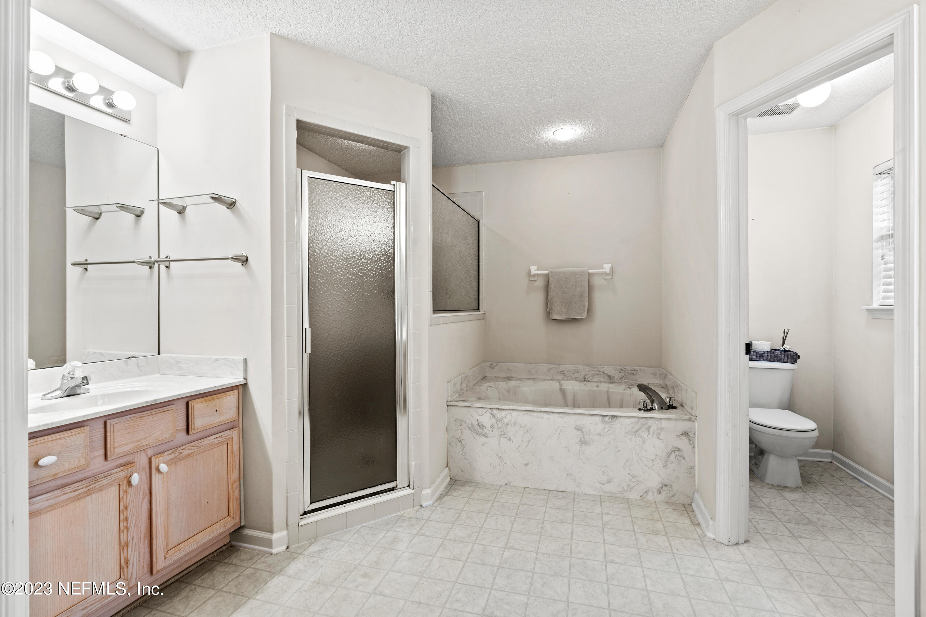 2131 WILLESDON Drive E