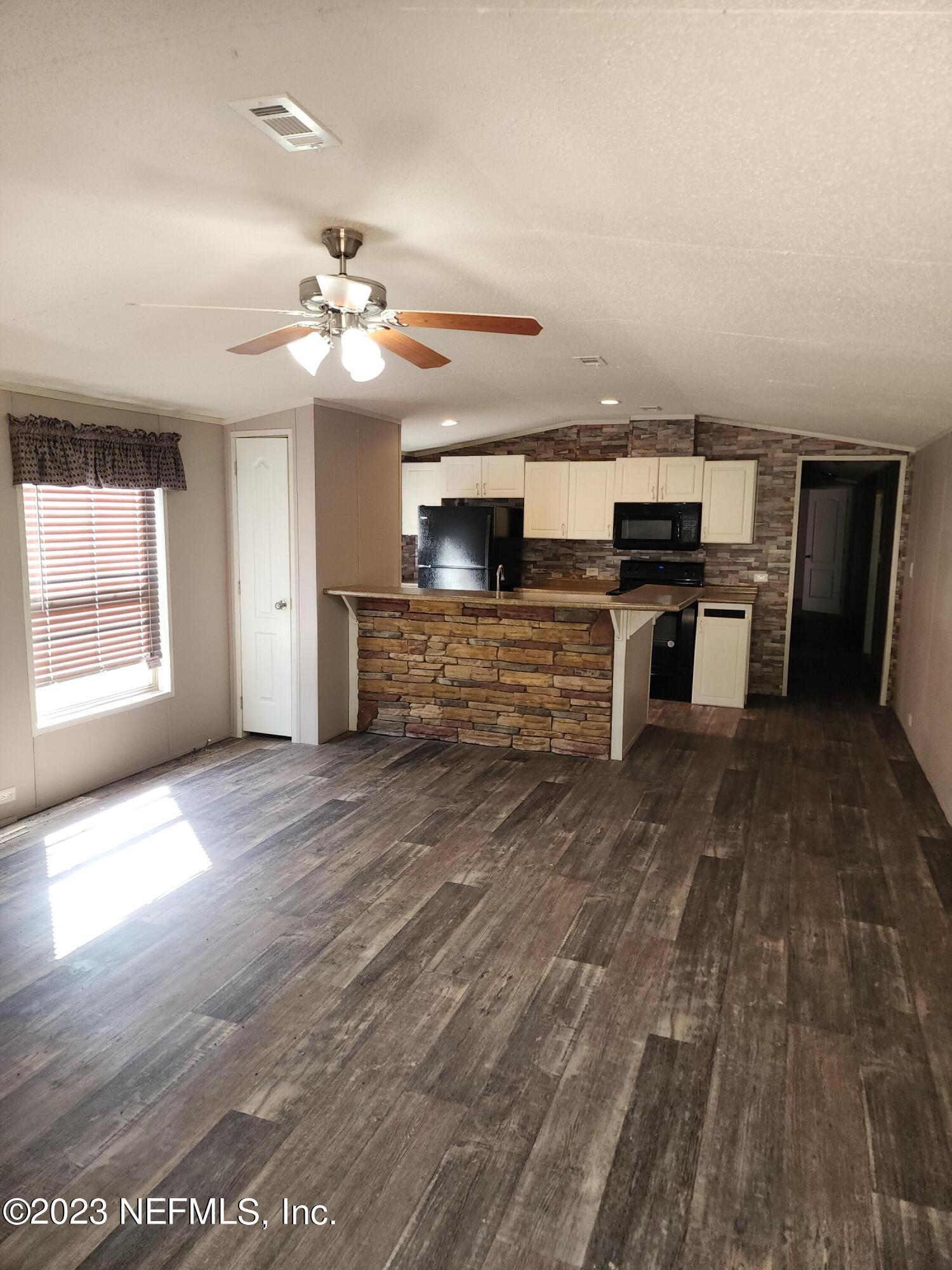 10651 STYCKET Avenue