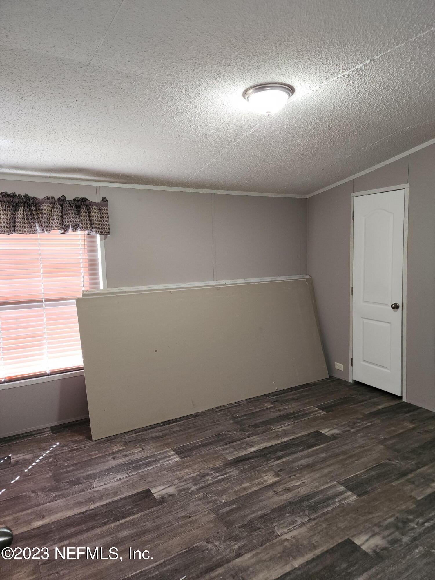 10651 STYCKET Avenue