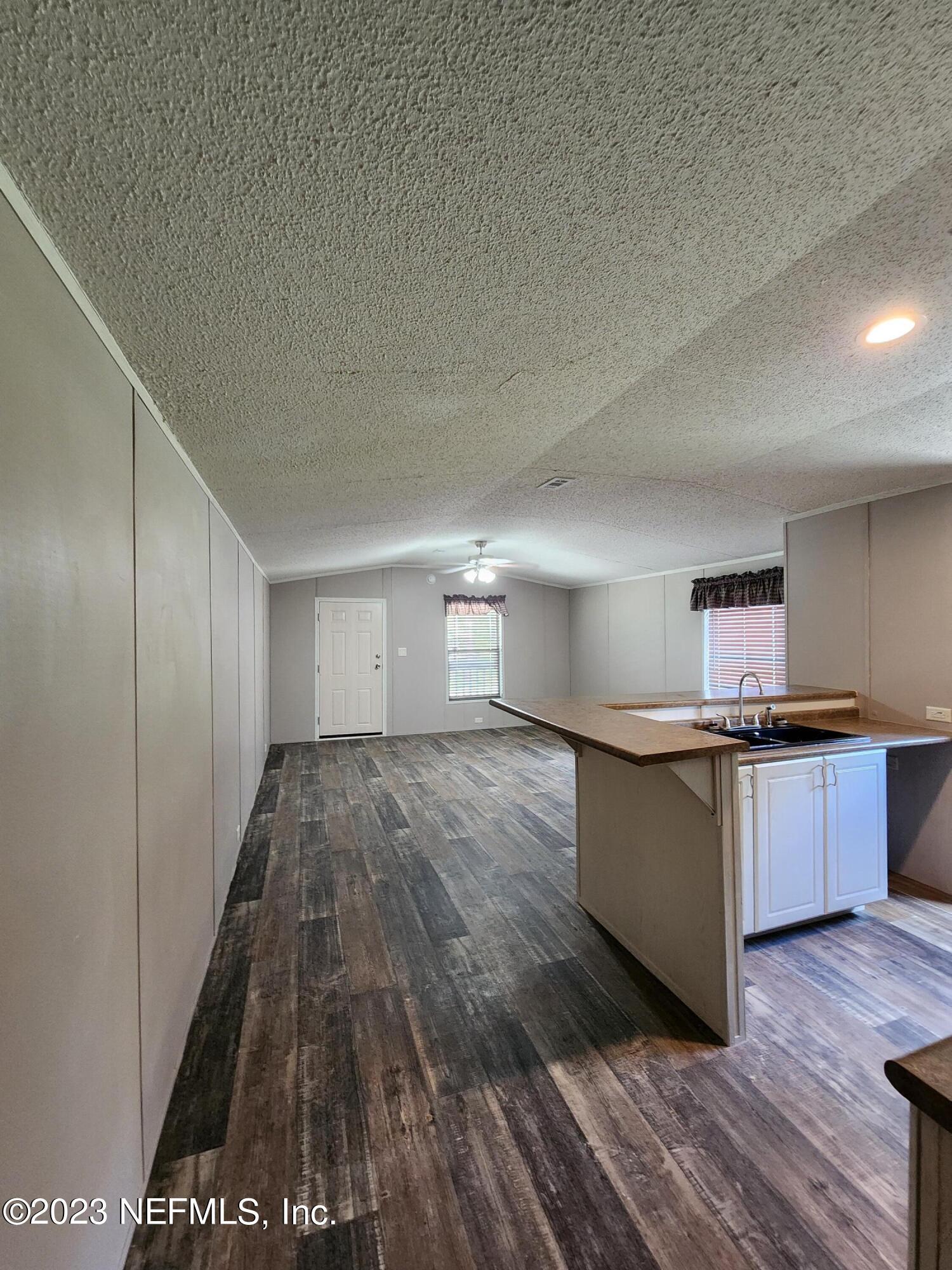 10651 STYCKET Avenue