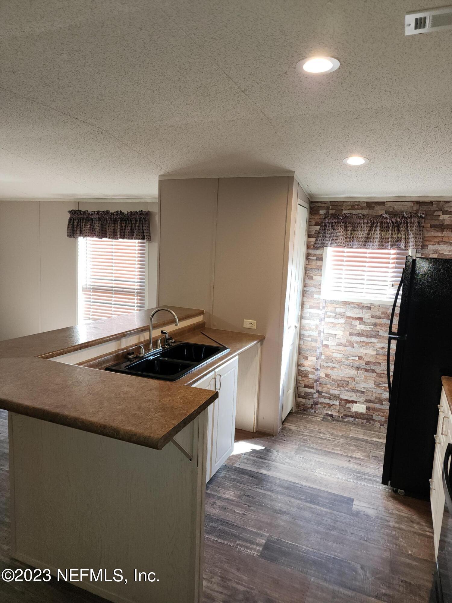 10651 STYCKET Avenue