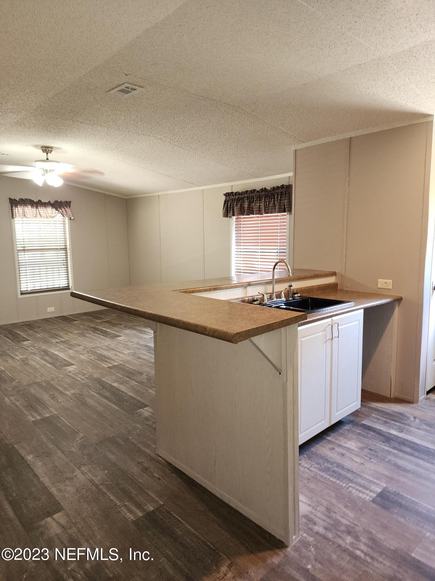 10651 STYCKET Avenue