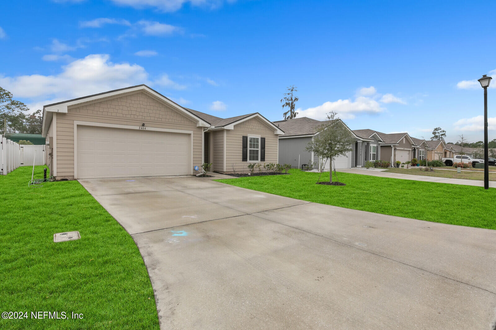 2464 BEACHVIEW Drive