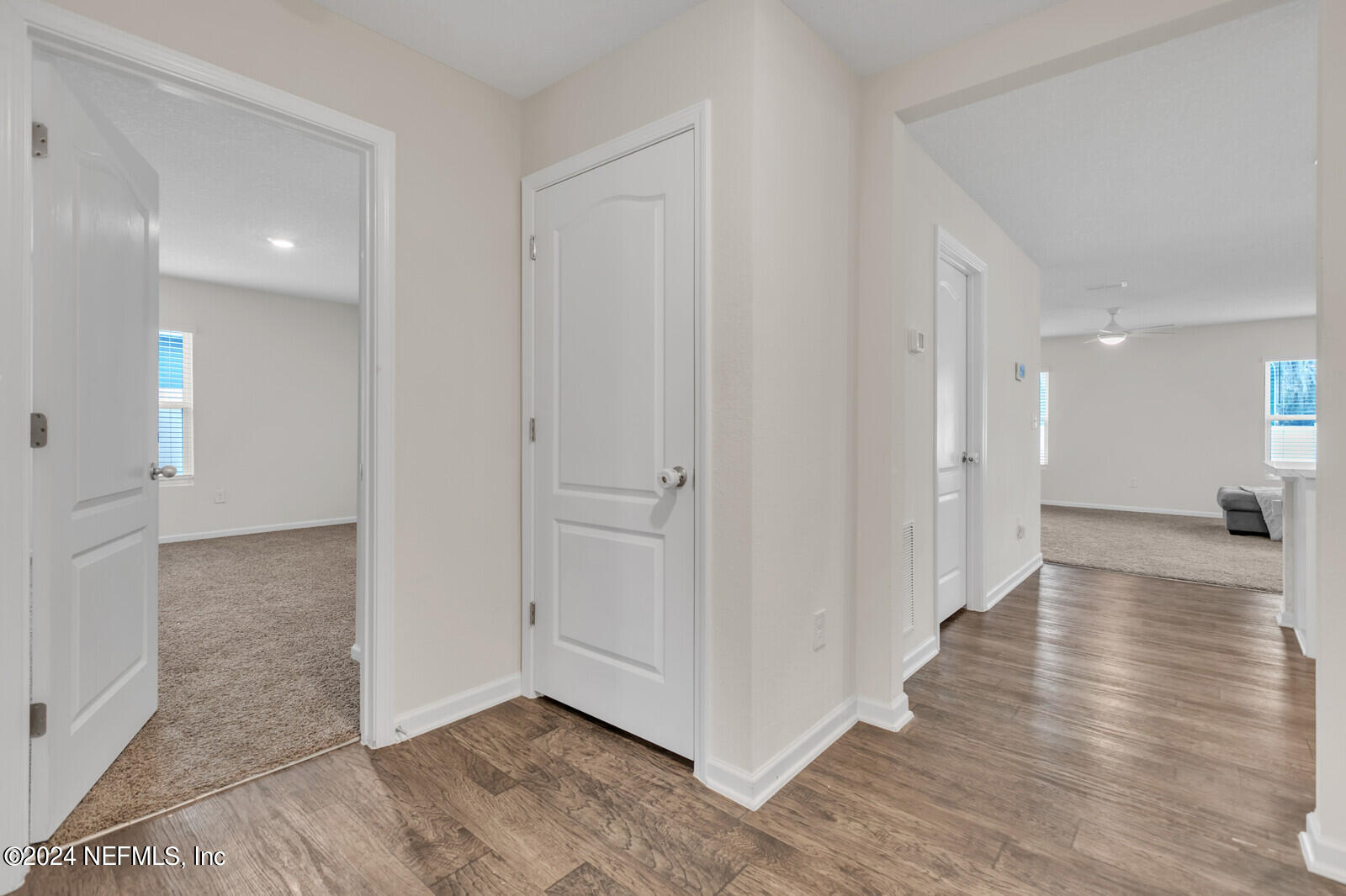 2464 BEACHVIEW Drive