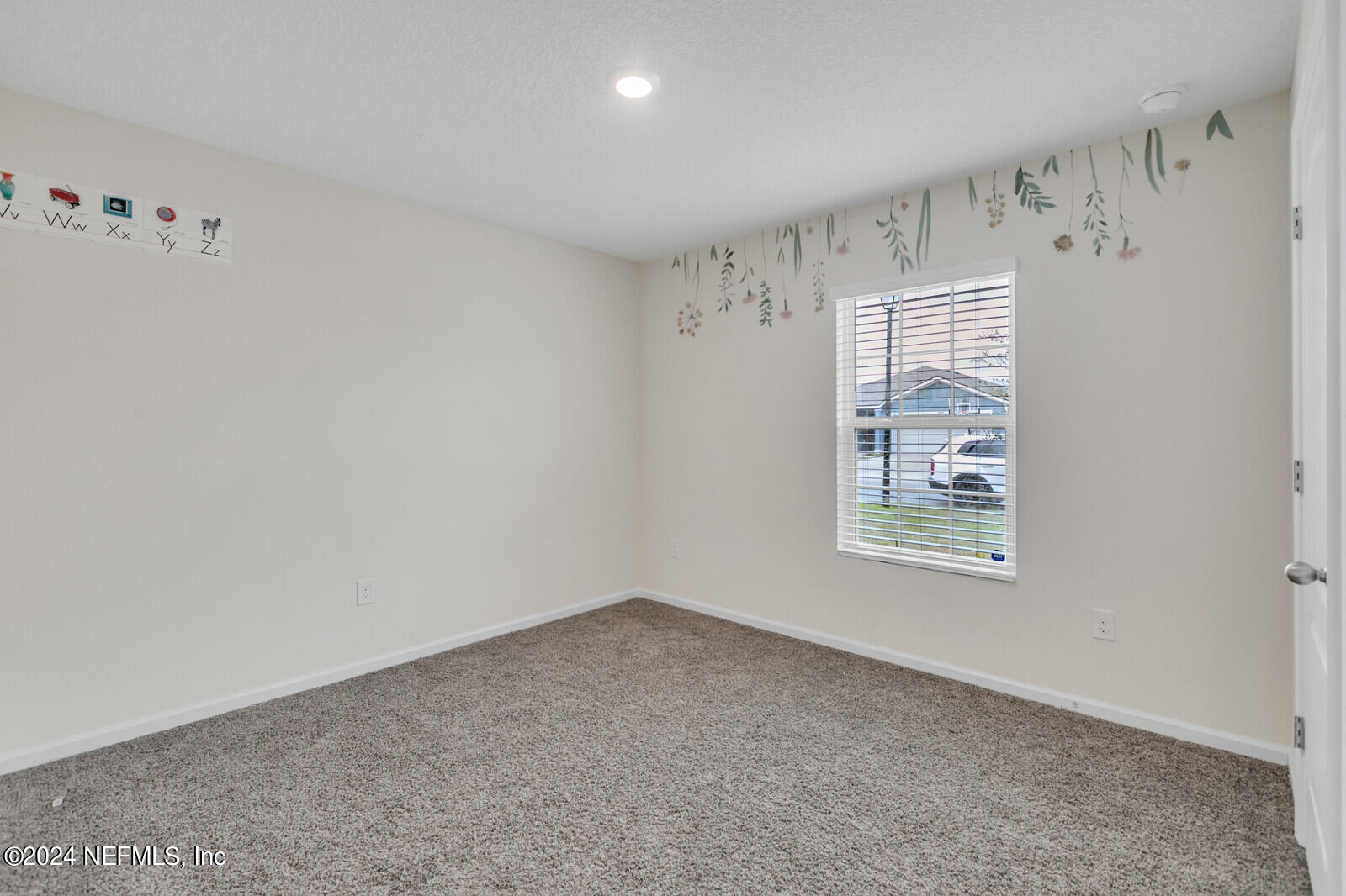 2464 BEACHVIEW Drive