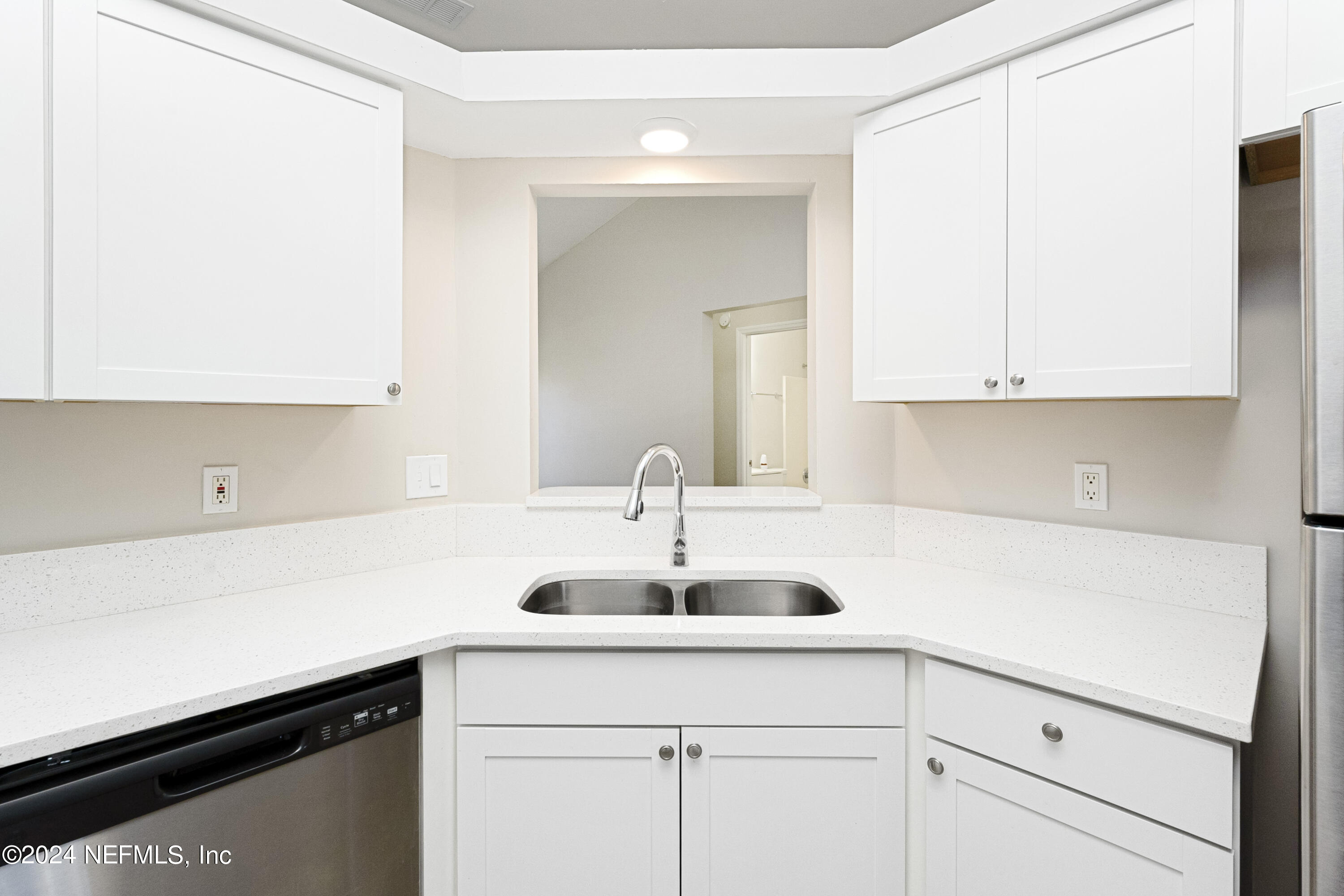 6637 DOVE CREEK Drive