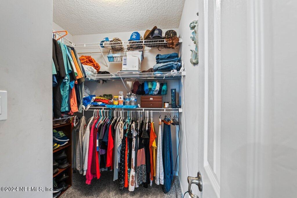 3800 W GLENDALE Court