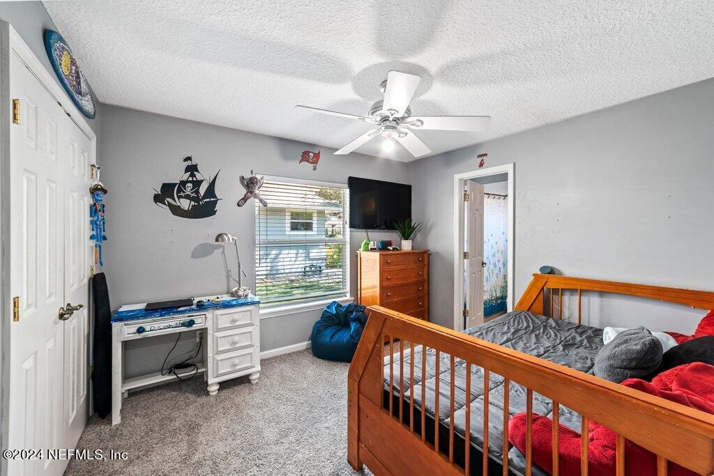 3800 W GLENDALE Court