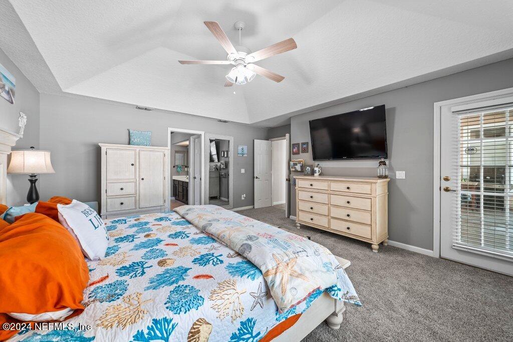 3800 W GLENDALE Court