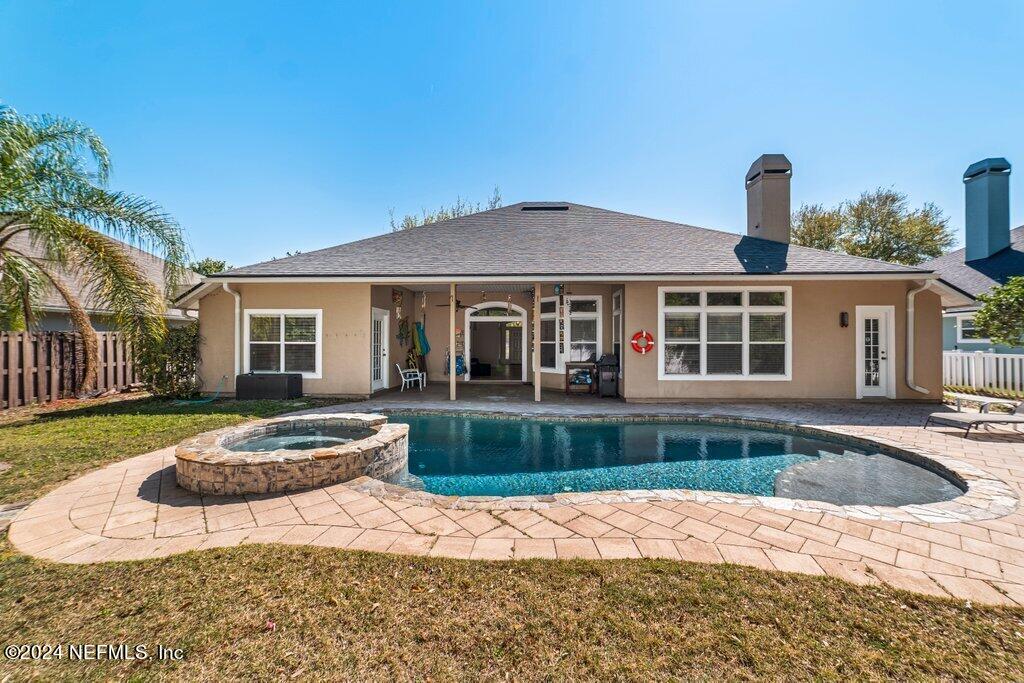 3800 W GLENDALE Court