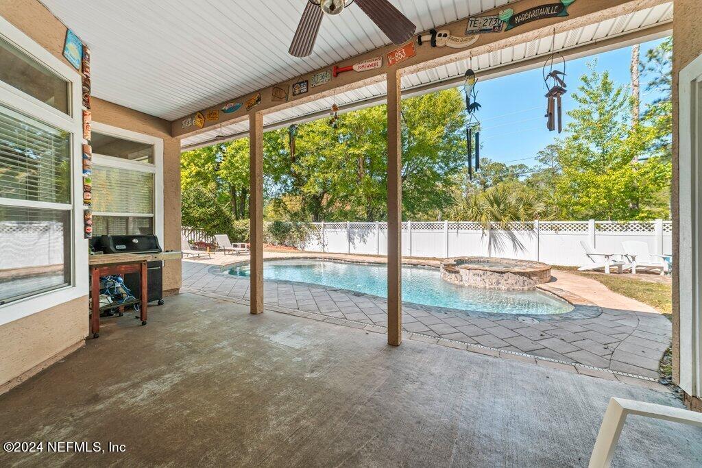 3800 W GLENDALE Court