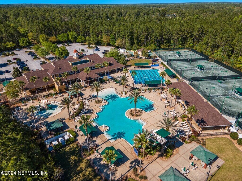 3800 W GLENDALE Court