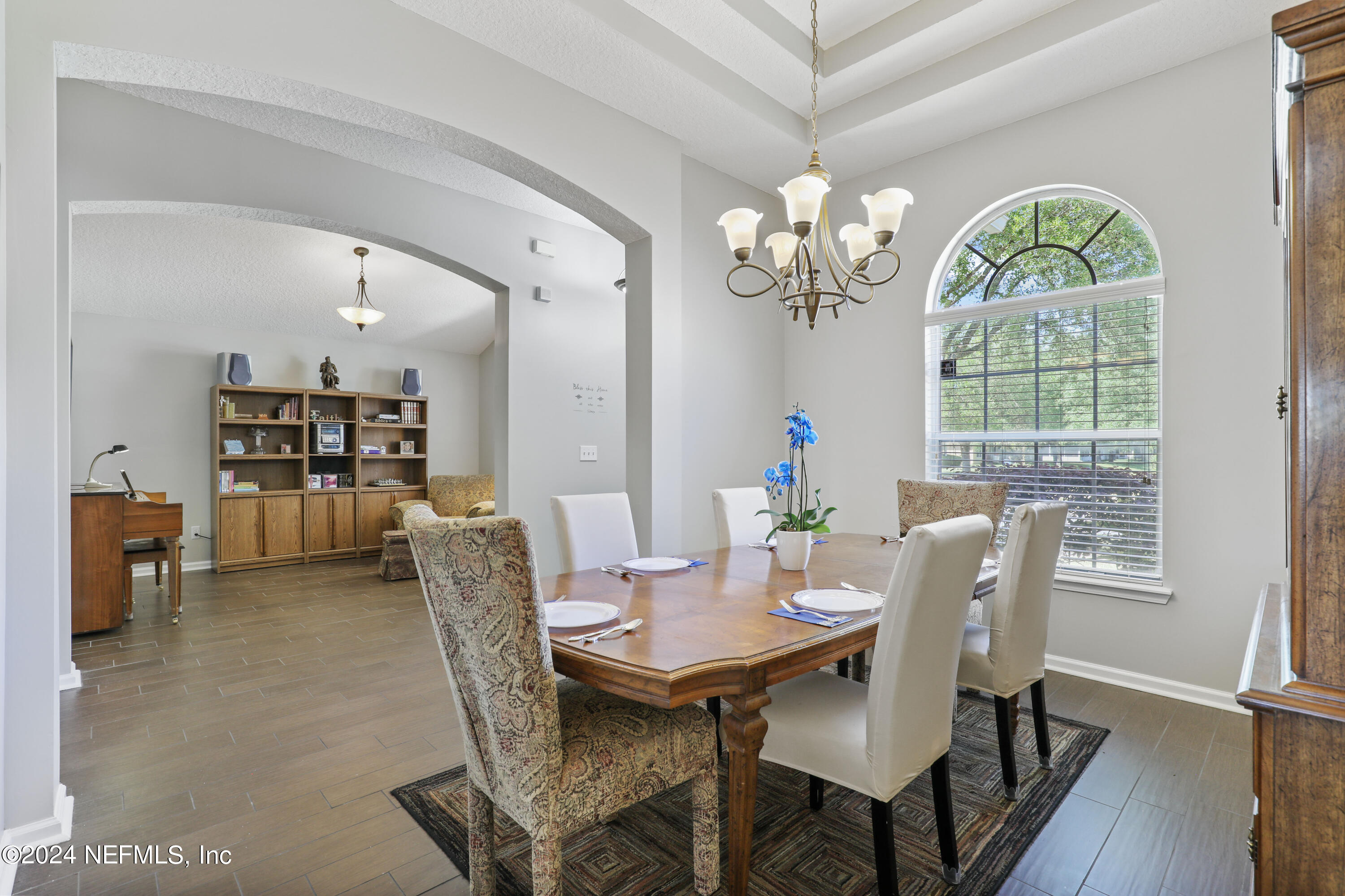 2902 EAGLE PRESERVE Boulevard