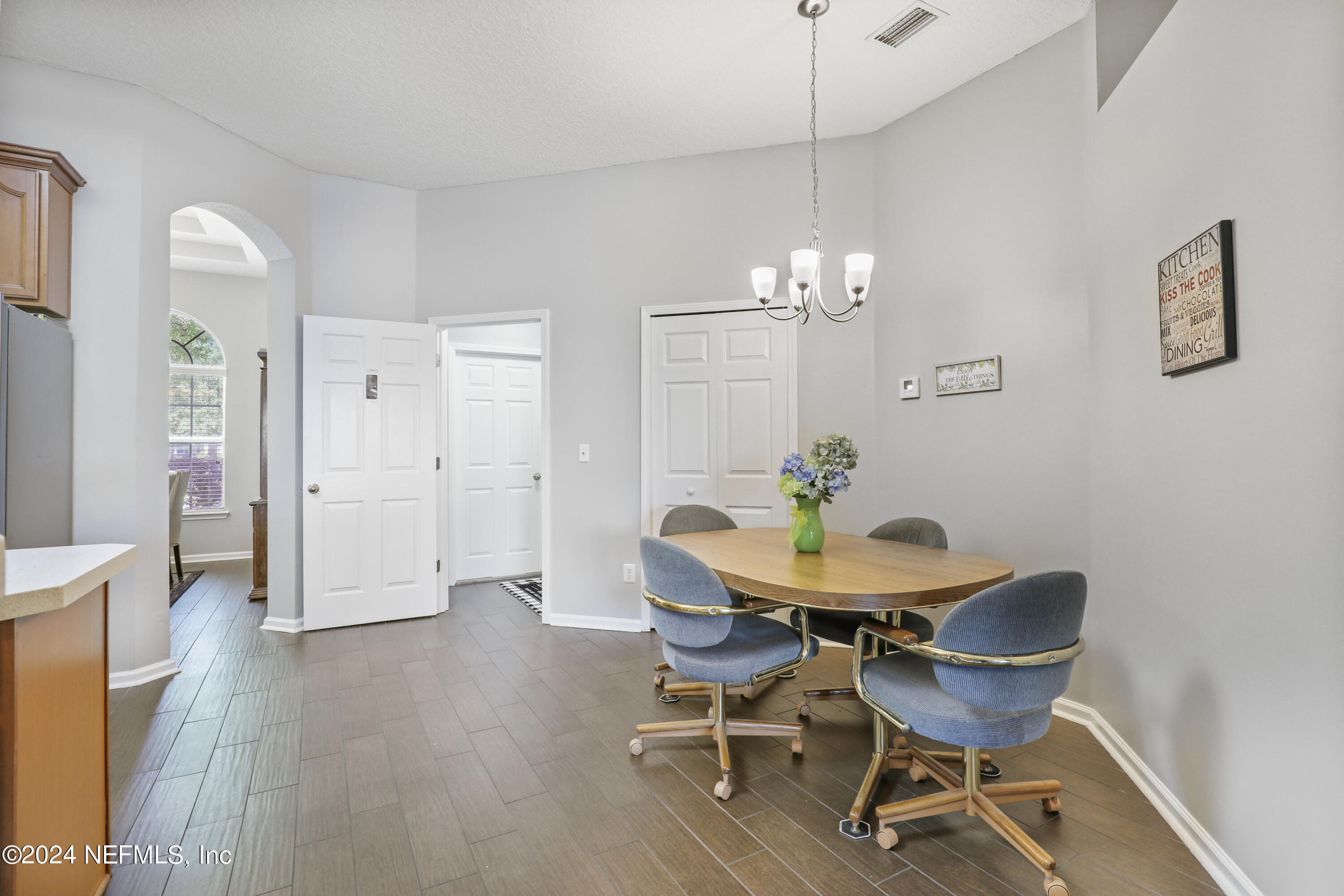 2902 EAGLE PRESERVE Boulevard