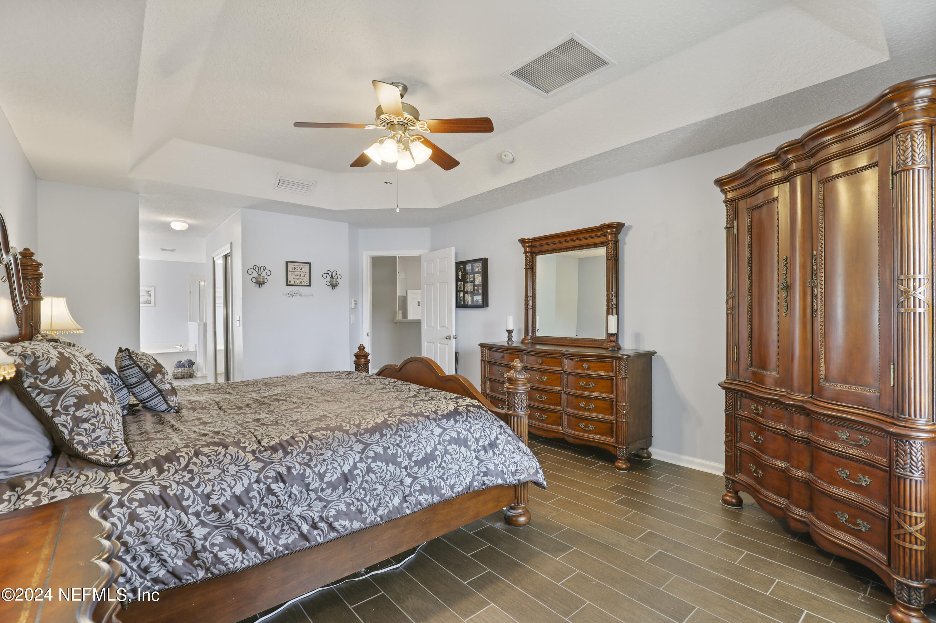 2902 EAGLE PRESERVE Boulevard