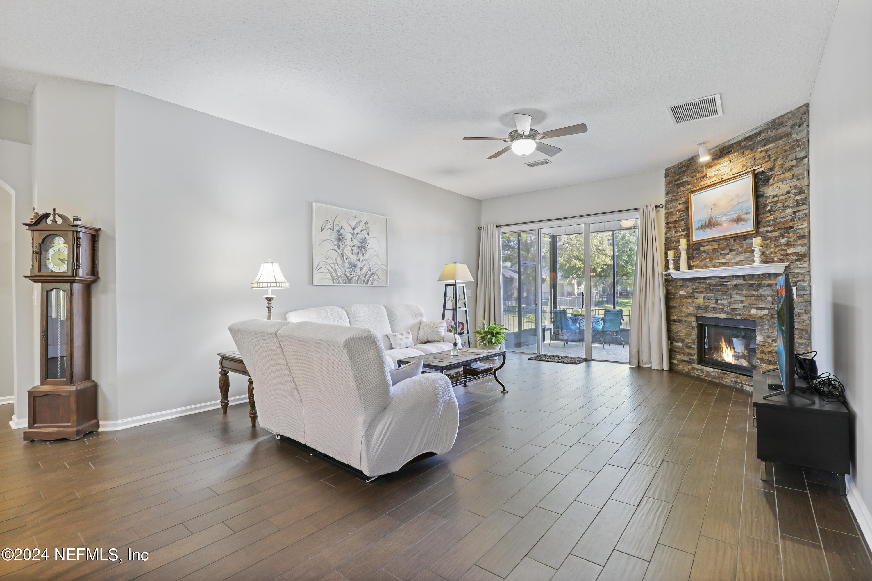 2902 EAGLE PRESERVE Boulevard