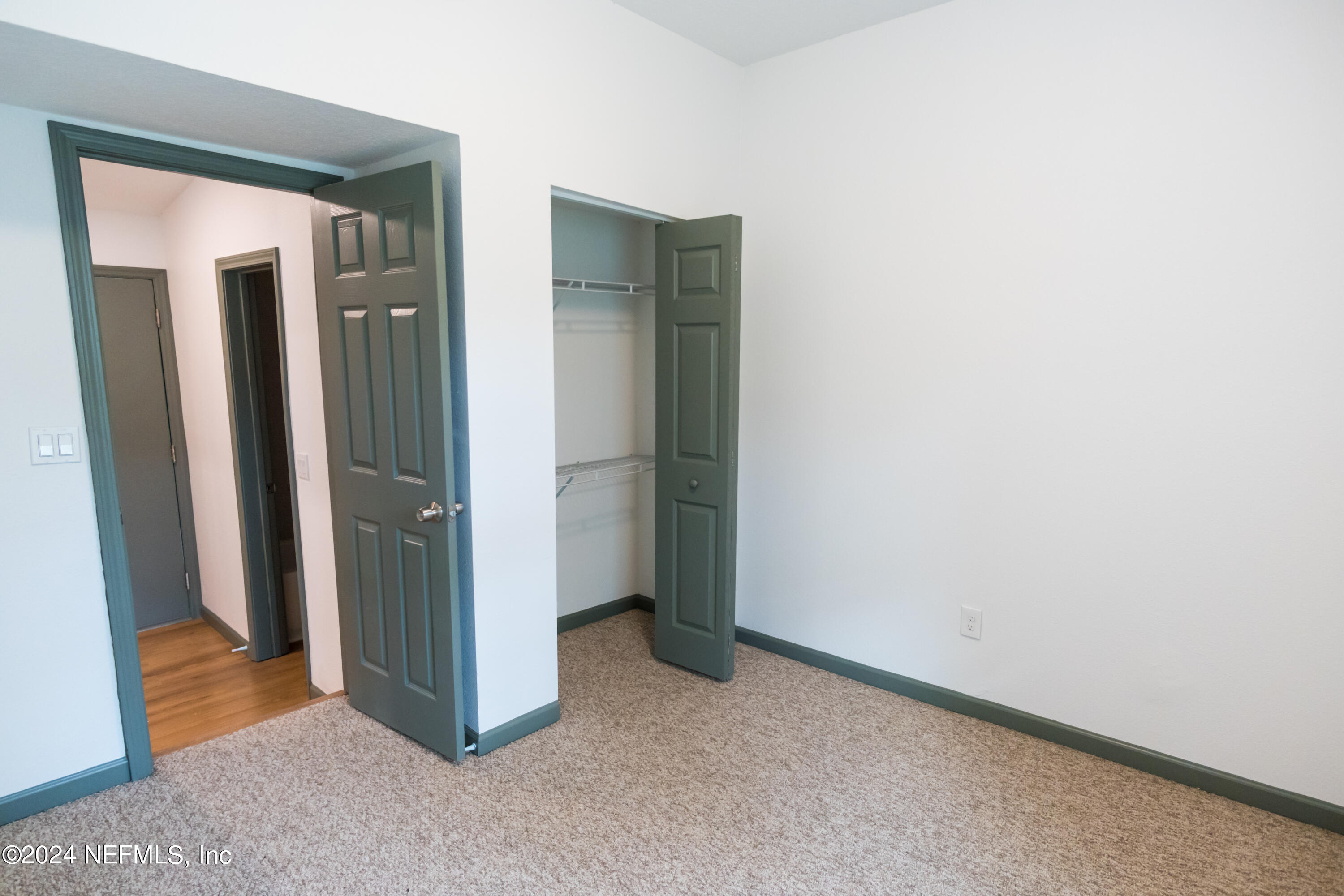 1375 EVERGREEN Avenue