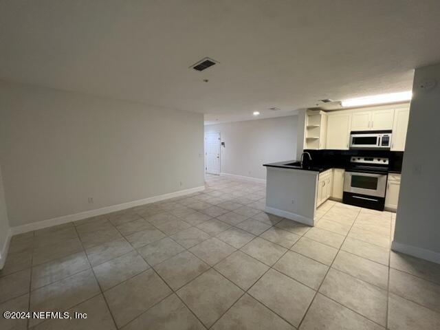 7701 TIMBERLIN PARK Boulevard, 111