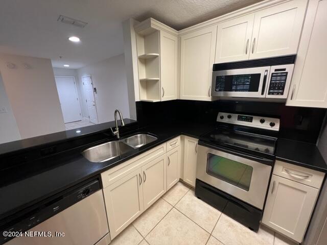 7701 TIMBERLIN PARK Boulevard, 111