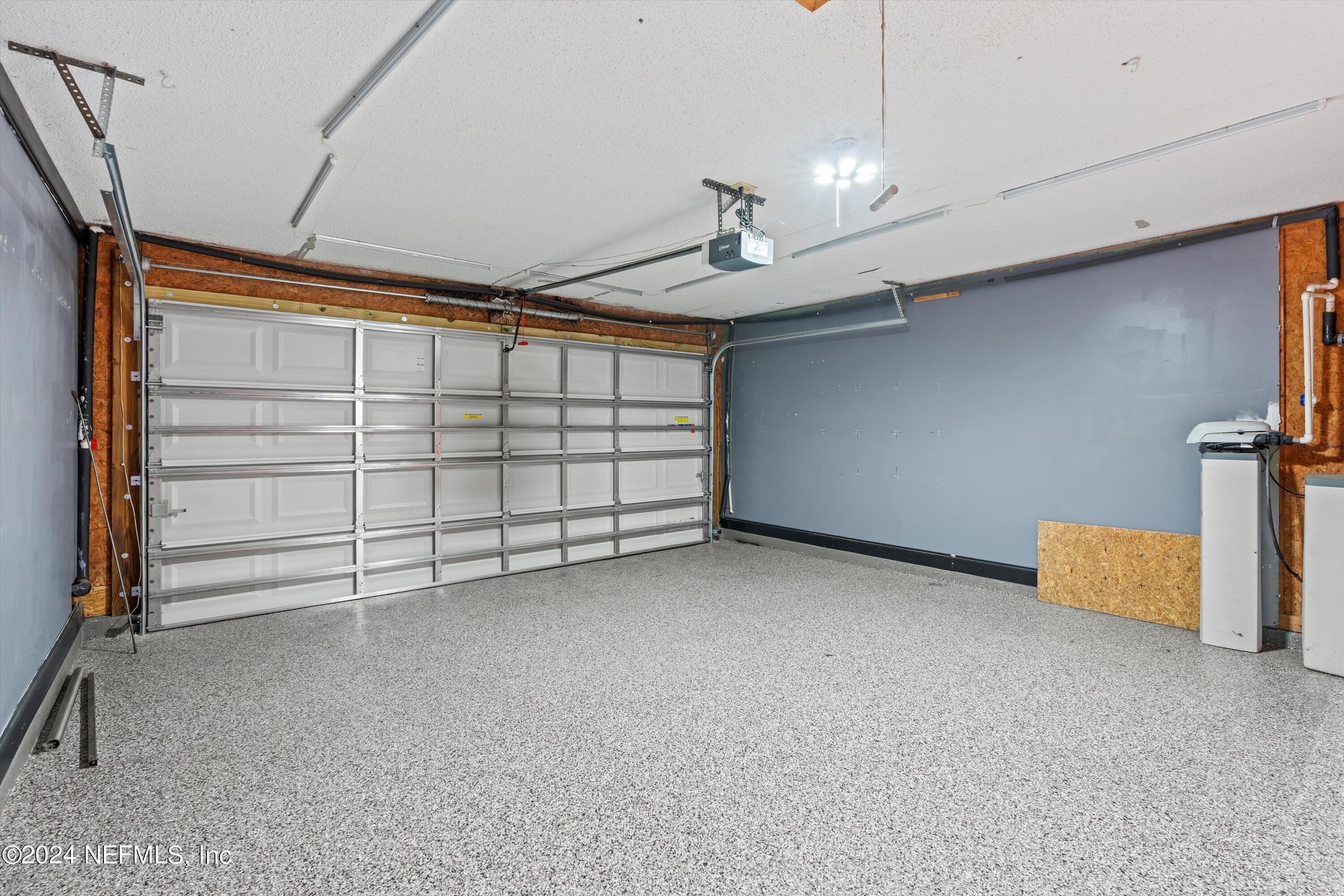 9109 BRANCHWATER Court