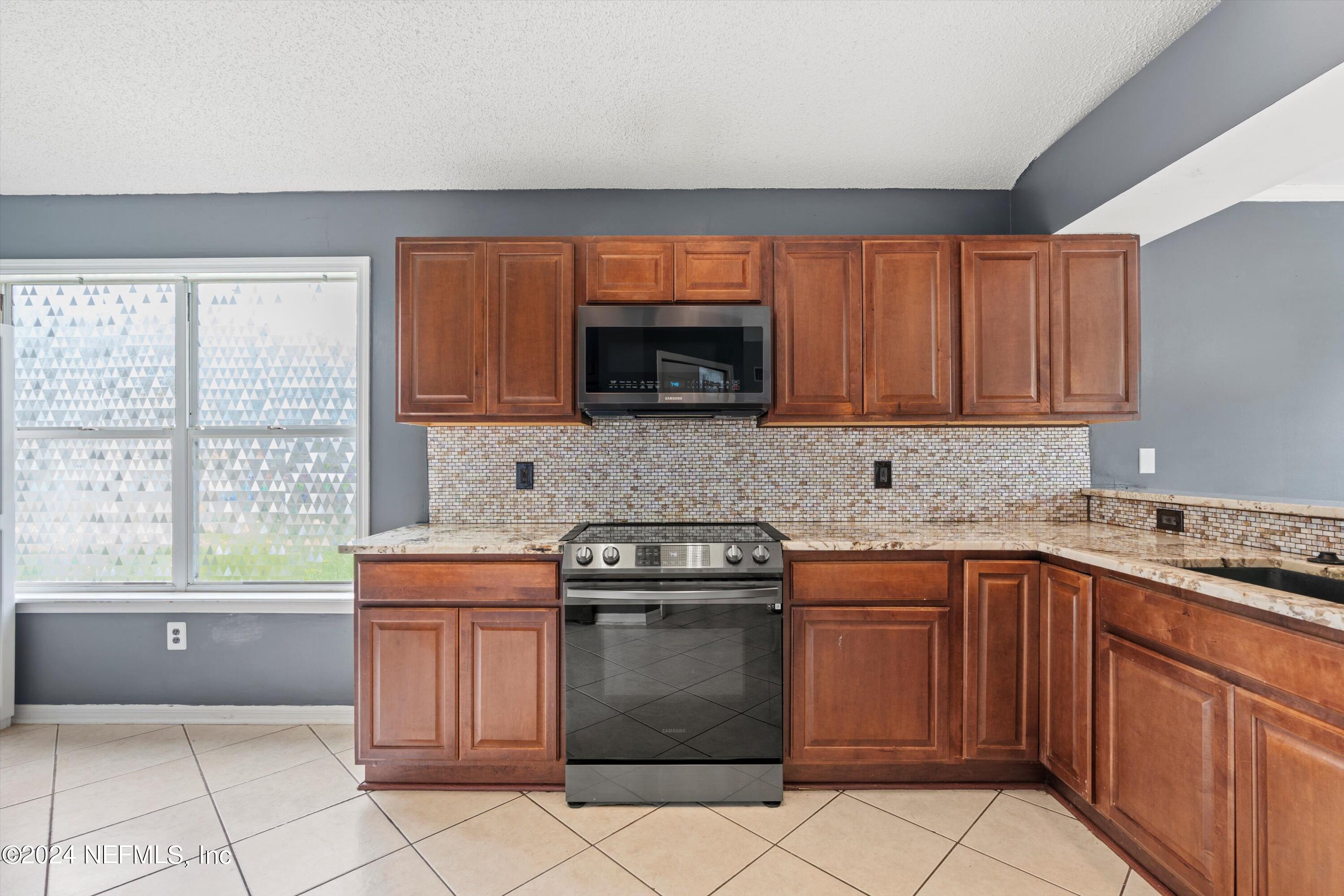 9109 BRANCHWATER Court