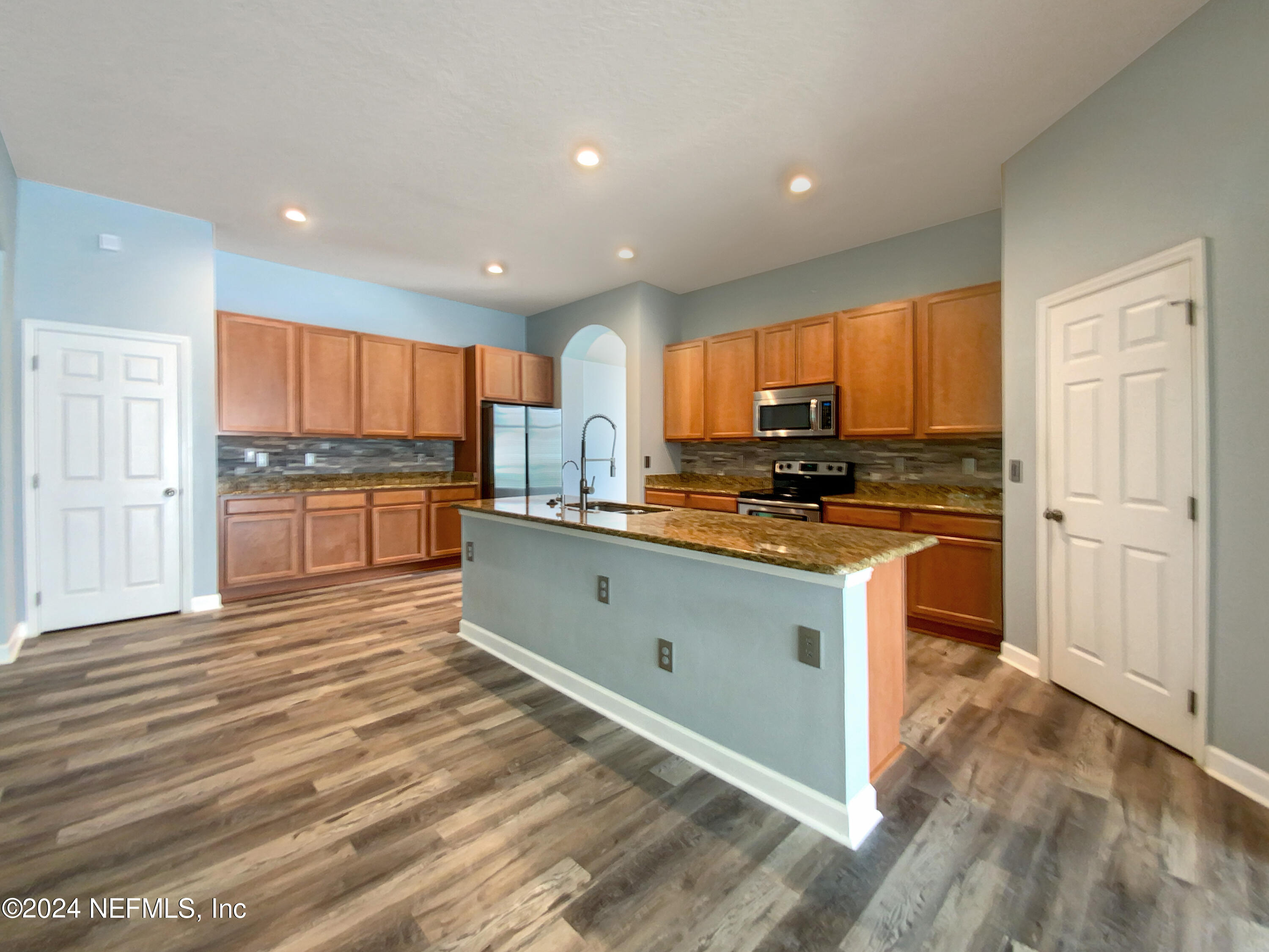 13731 DEVAN LEE Drive N