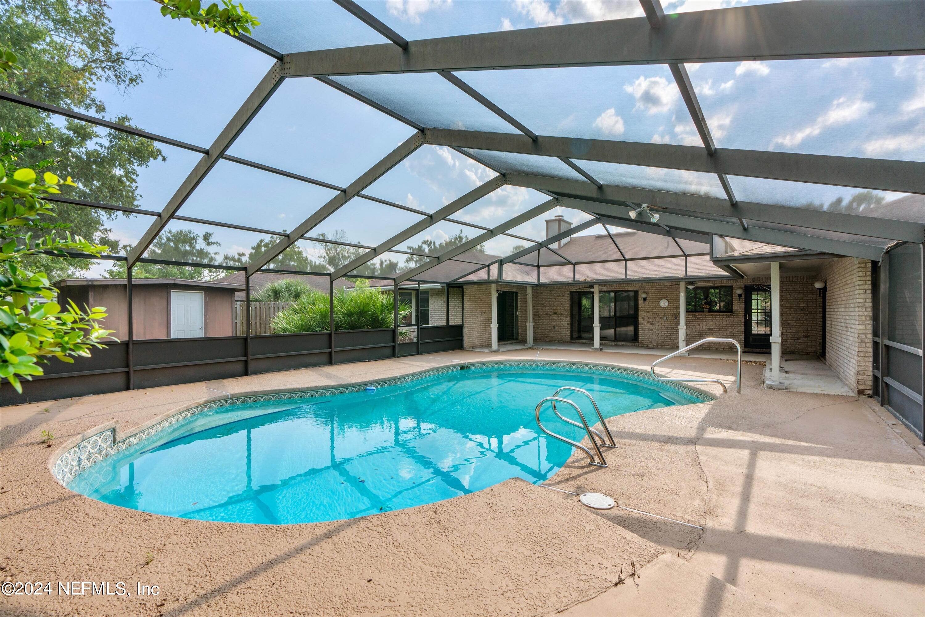 345 PERTHSHIRE Drive