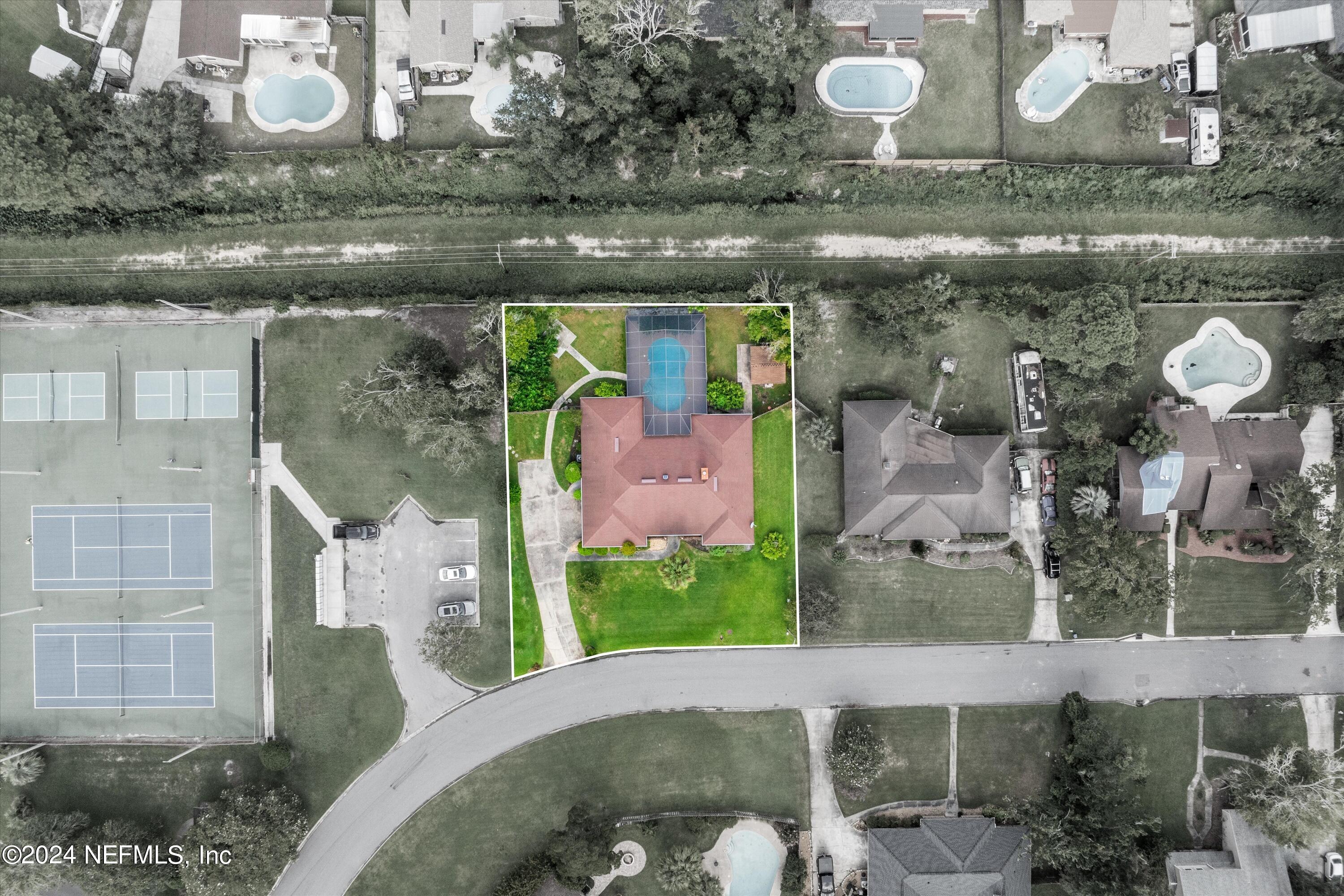 345 PERTHSHIRE Drive