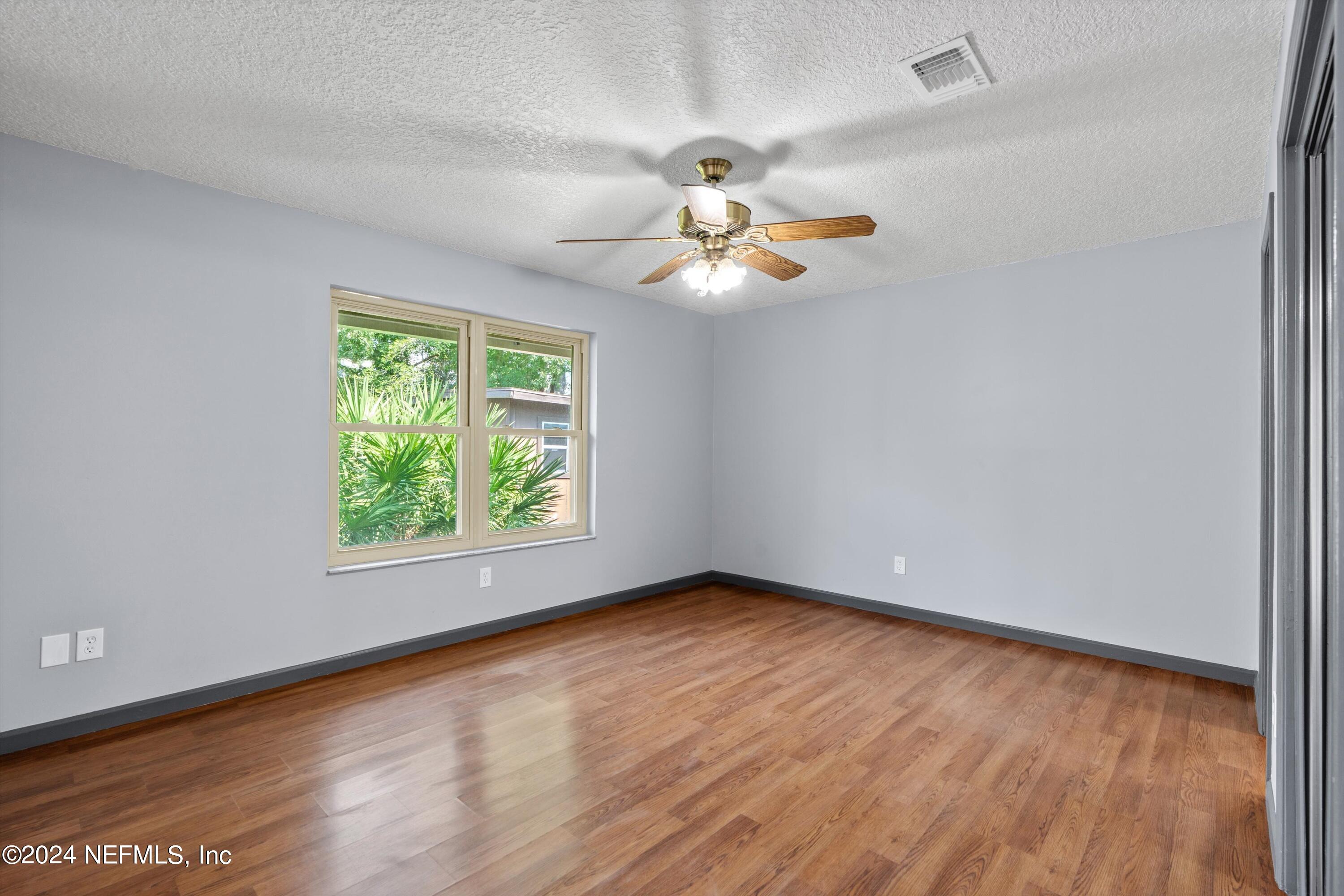 345 PERTHSHIRE Drive