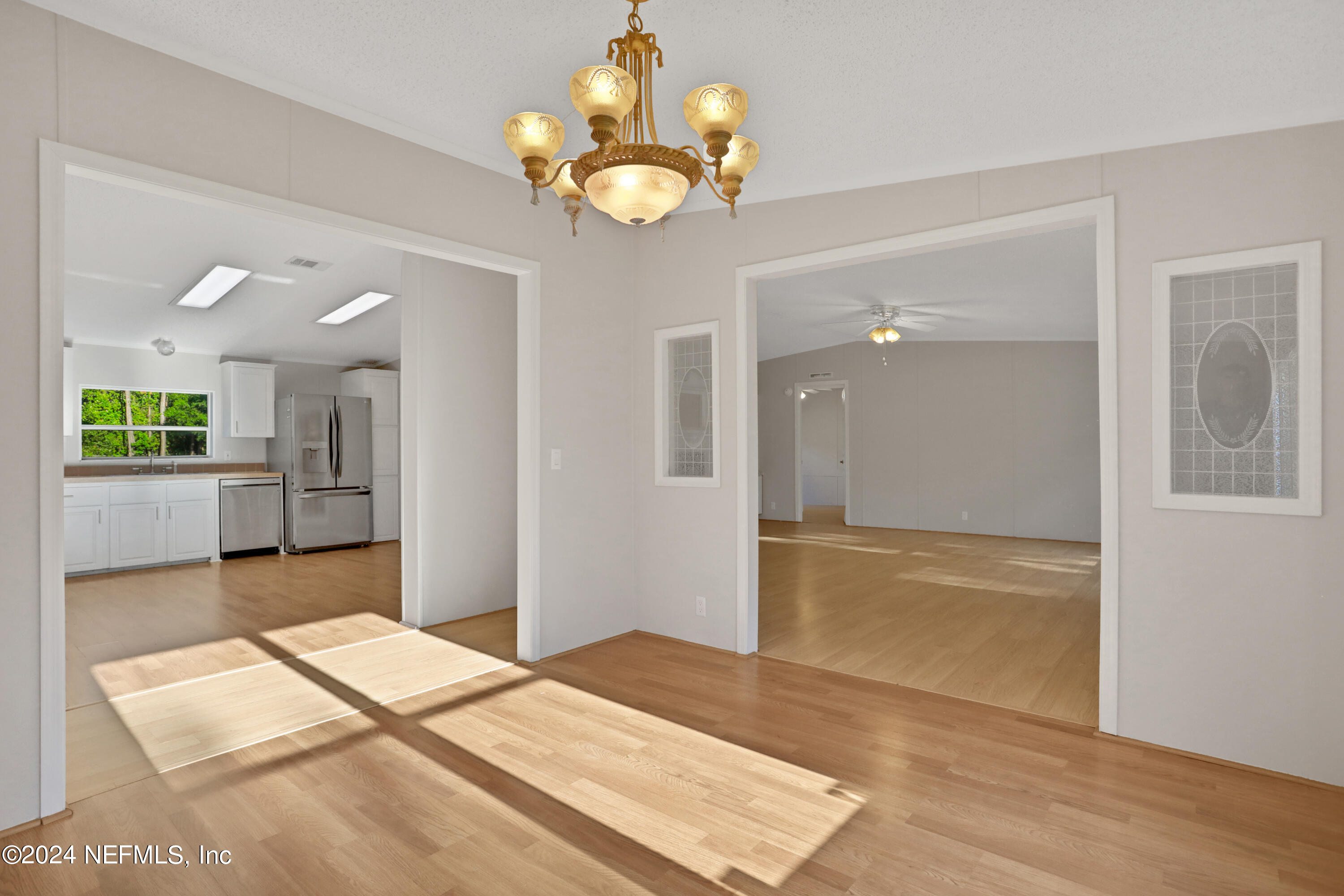 2406 GLADIOLUS Avenue