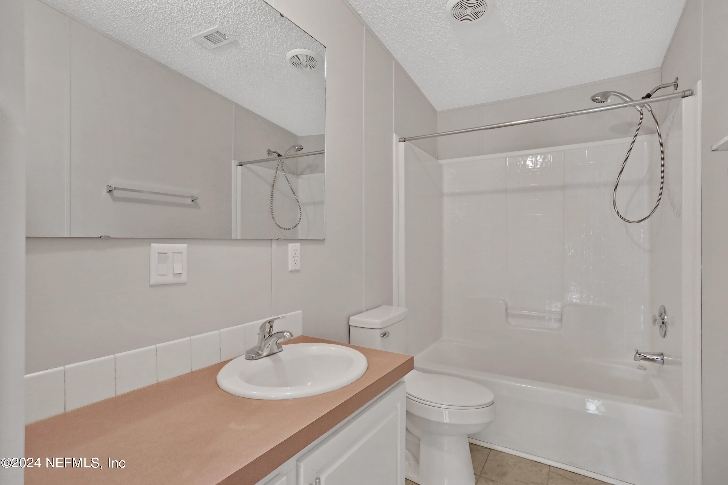 2406 GLADIOLUS Avenue