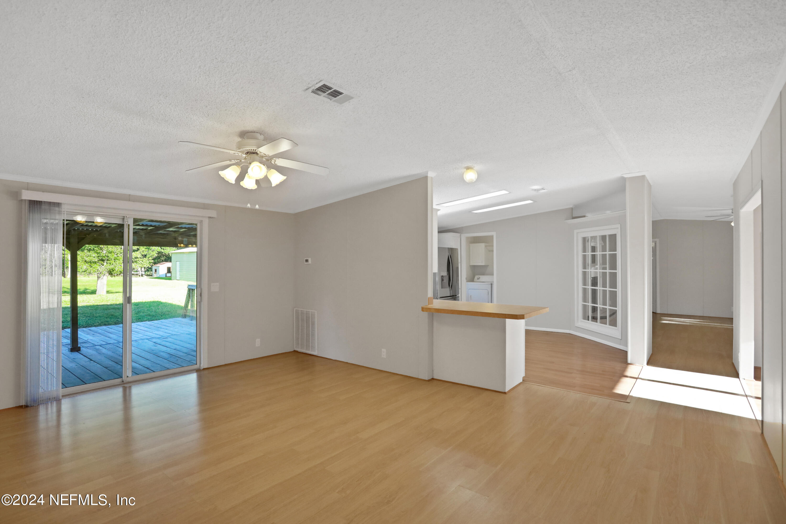 2406 GLADIOLUS Avenue