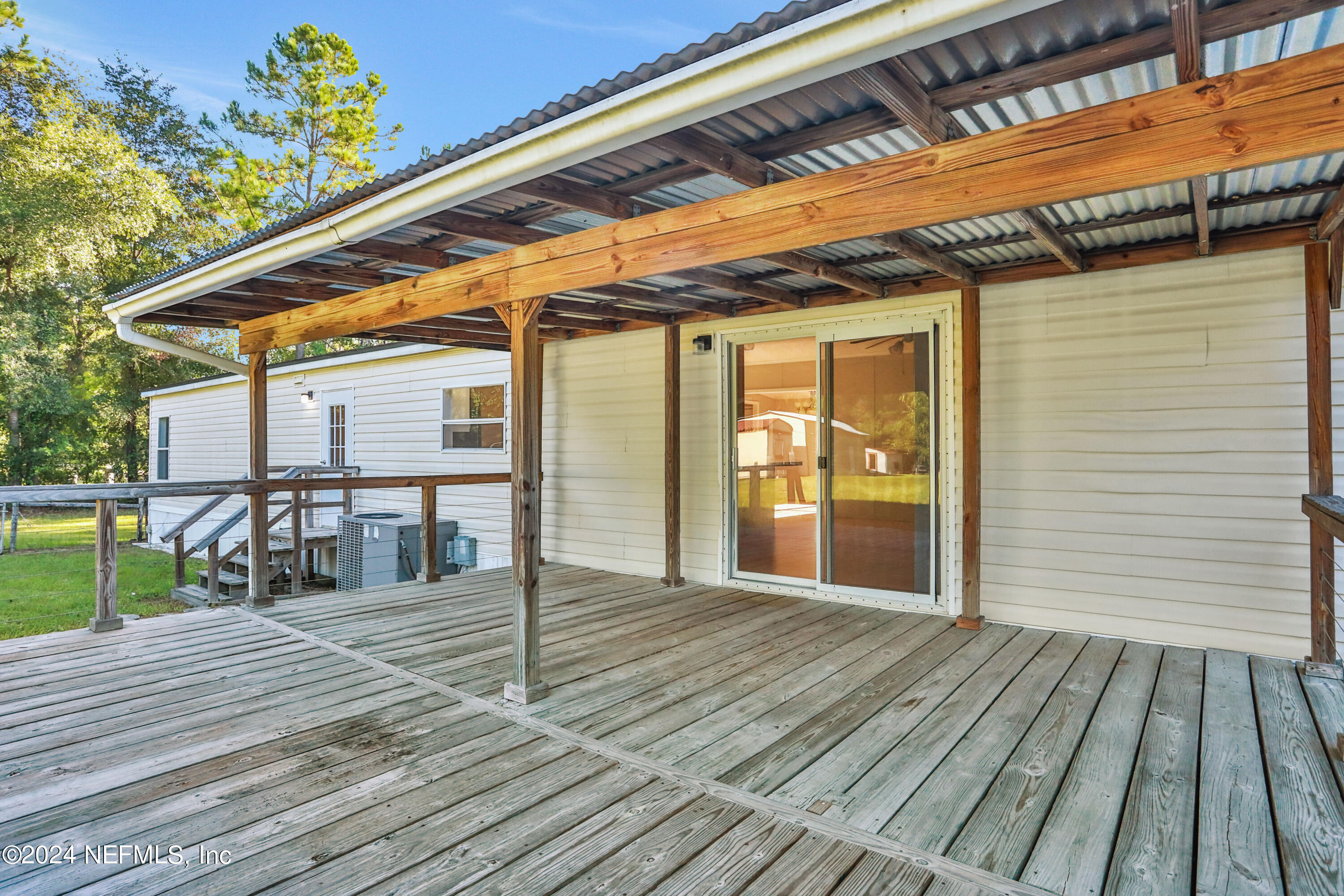 2406 GLADIOLUS Avenue