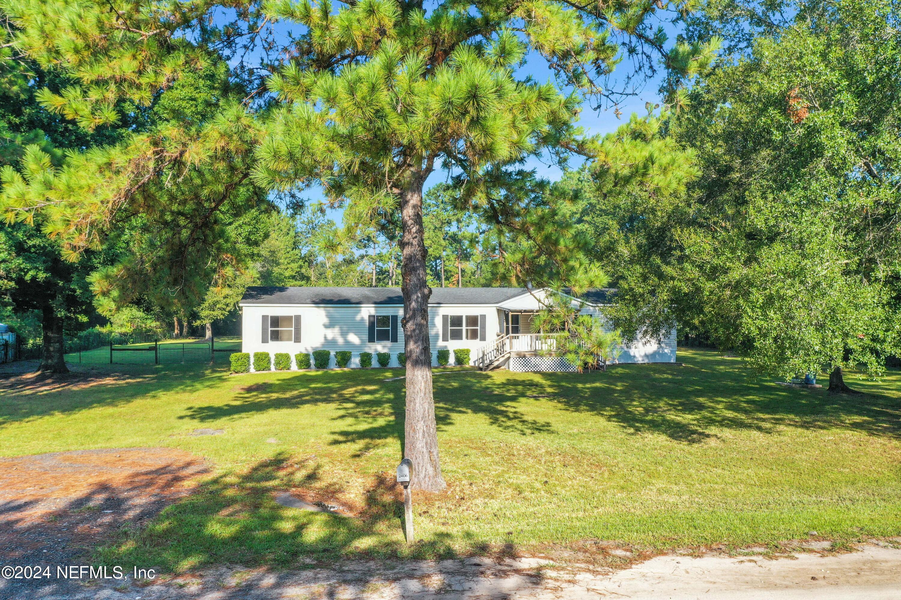 2406 GLADIOLUS Avenue