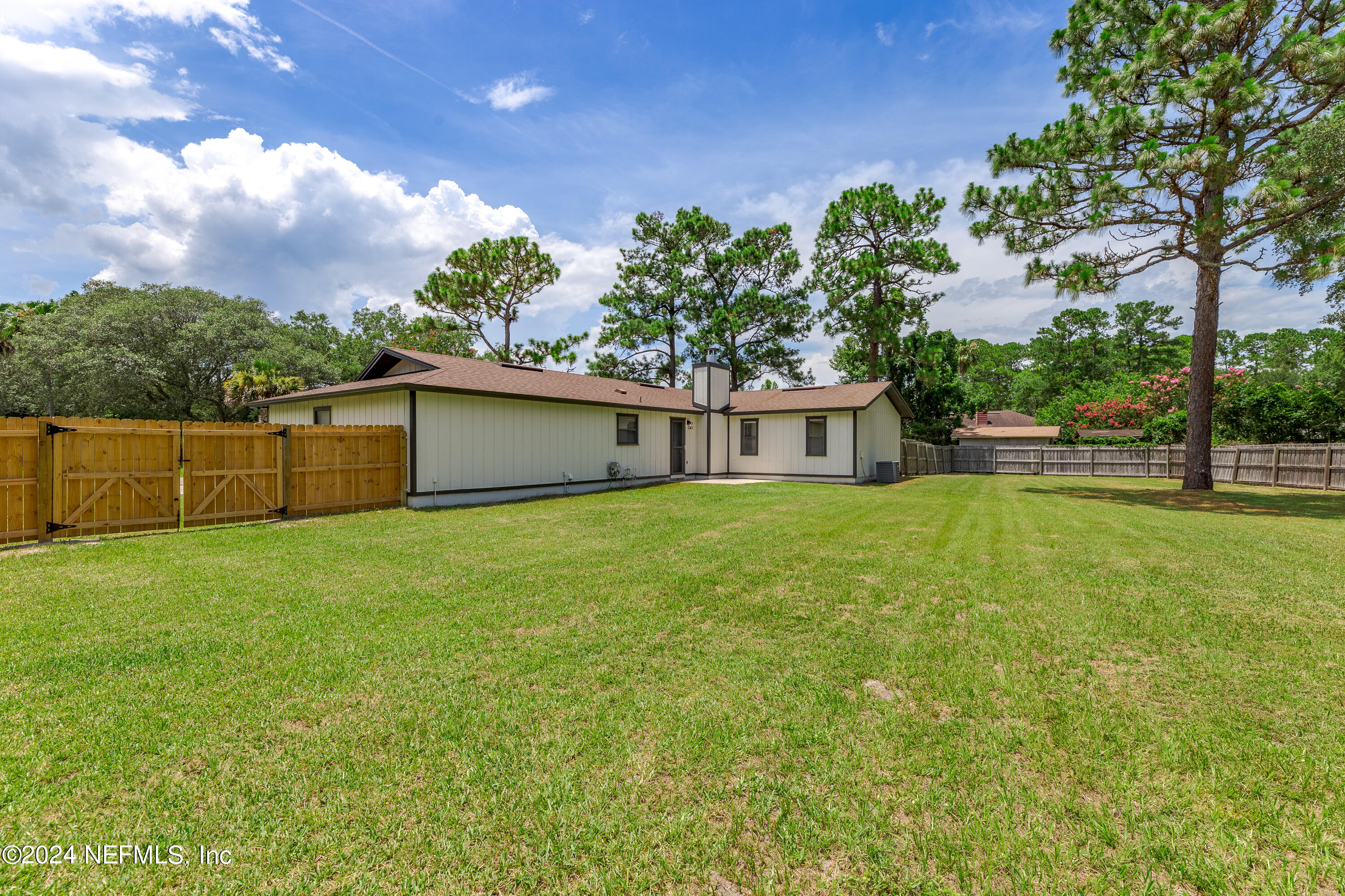 15277 LANDMARK Circle S