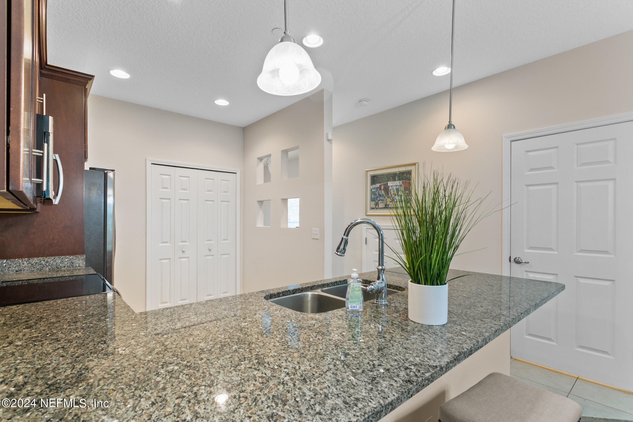 11299 ESTANCIA VILLA Circle, 1301