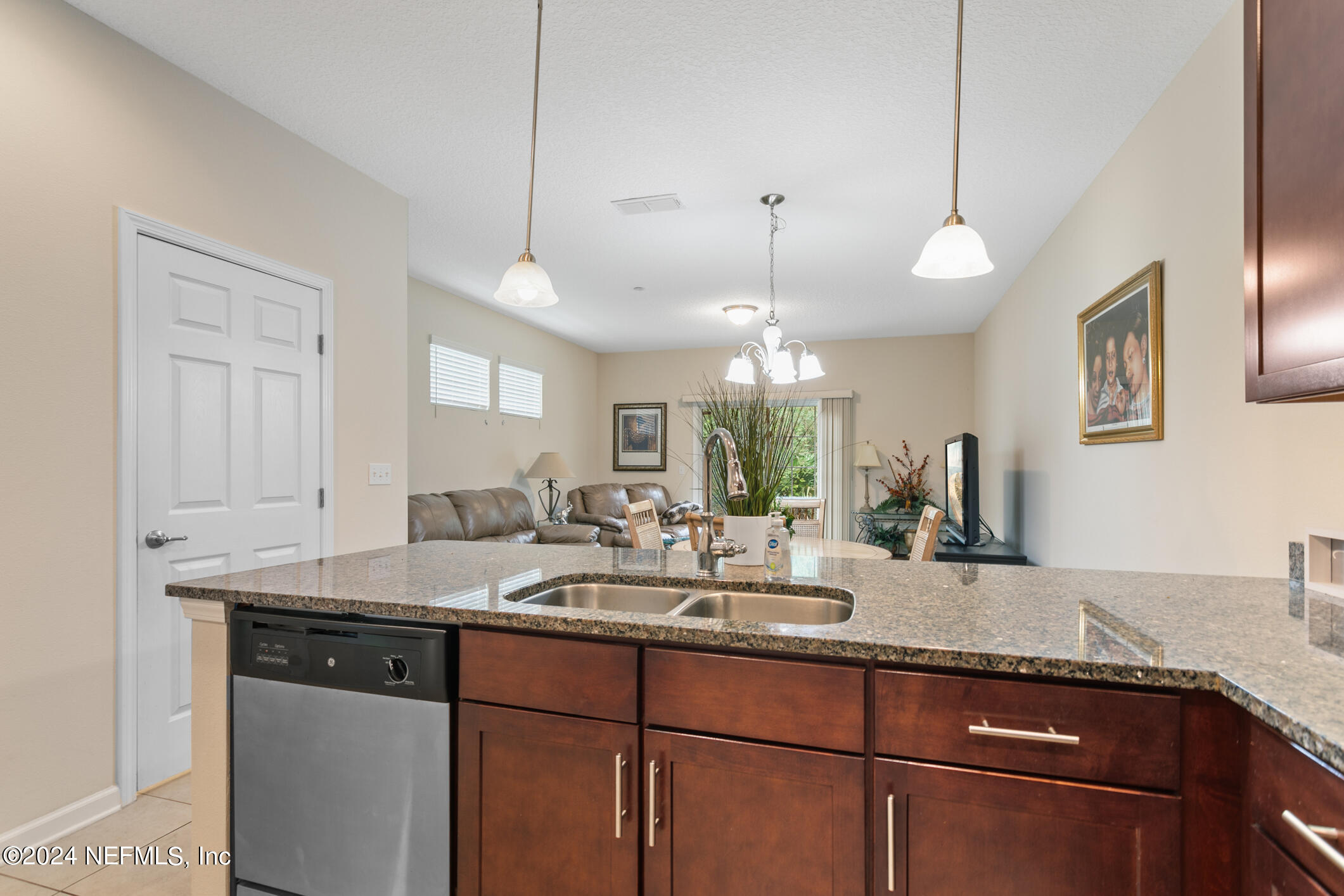 11299 ESTANCIA VILLA Circle, 1301