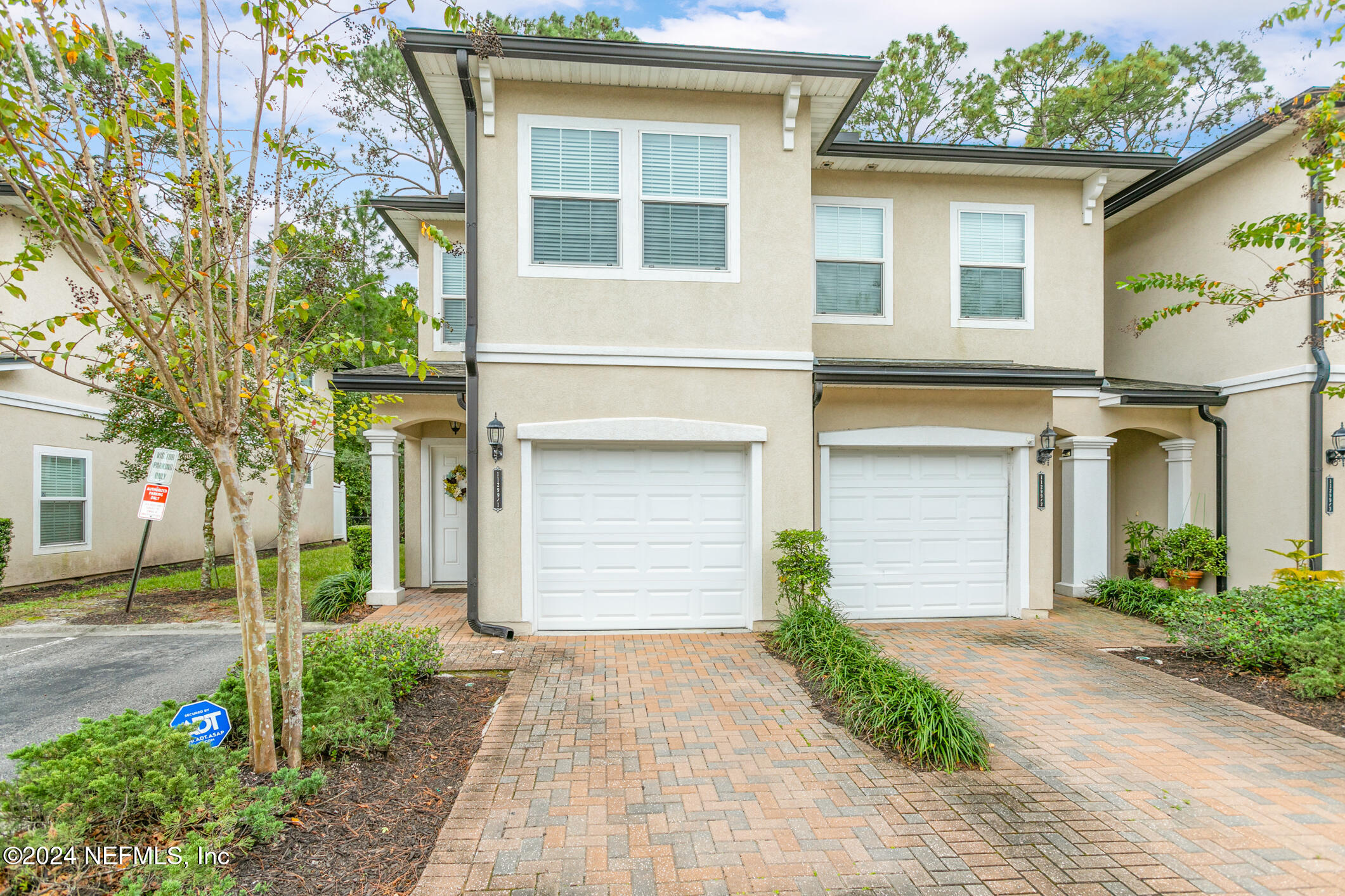 11299 ESTANCIA VILLA Circle, 1301