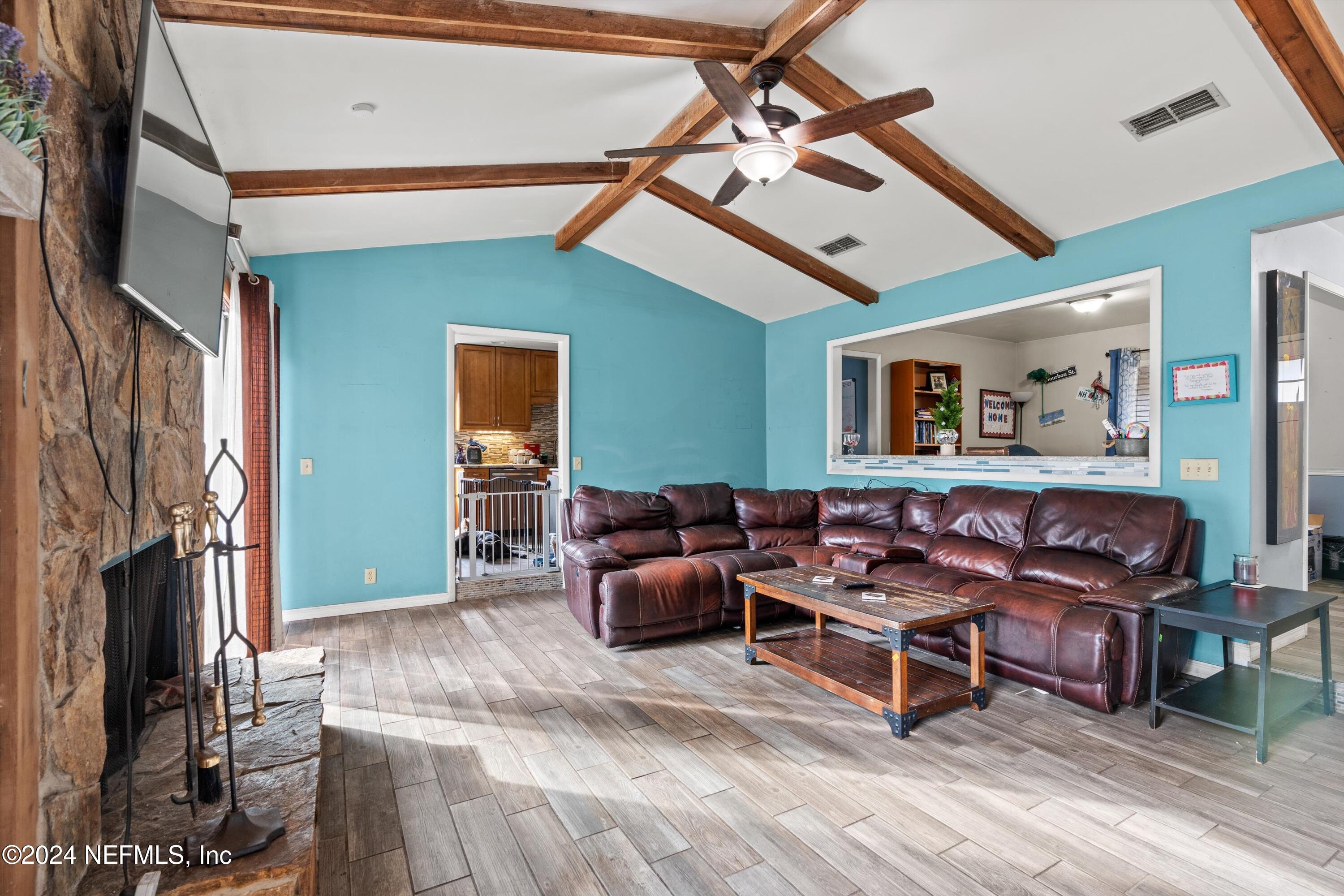 7212 HOLIDAY HILL Court