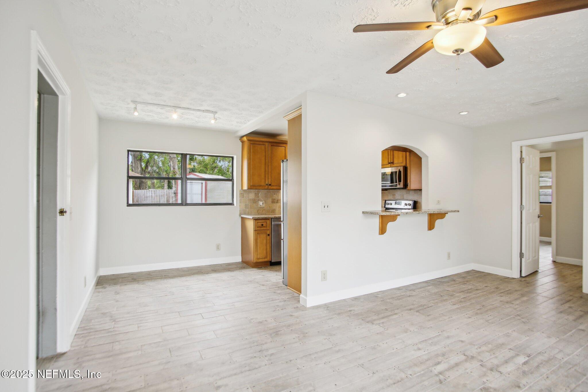 6400 COBALT Avenue N